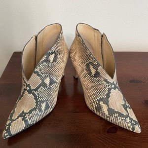 Vince Canute snakeskin heels - 8 1/2 new!